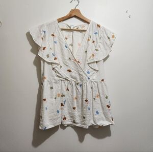 Market & Spruce White Floral Top